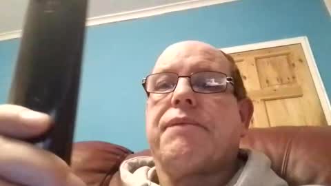 Snapshot of leatherpants68 chatting on 12-17-25, 06:47 leatherpants68 online show from 12-17-25, 06:47