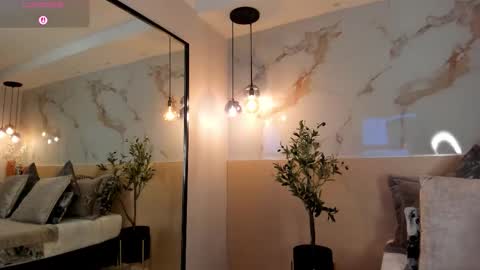    online show from 10-01-25, 11:11