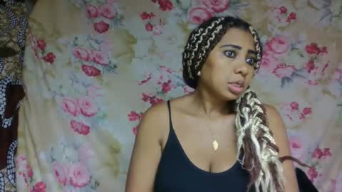 leatianaa online show from 05-18-26, 05:35