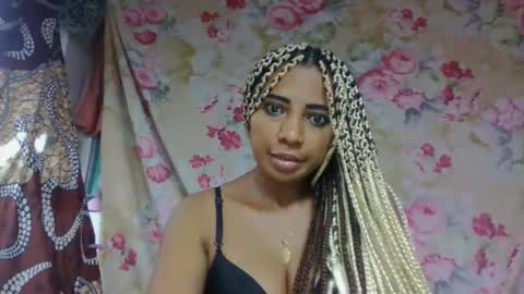 leatianaa online show from 05-27-26, 01:57