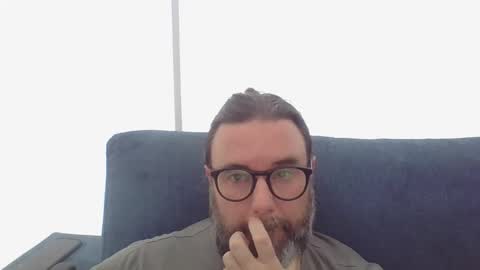 Snapshot of lecheare28 chatting on 02-24-25, 04:36 lecheare28 online show from 02-24-25, 04:36