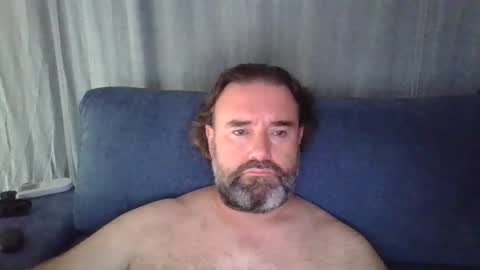 Snapshot of lecheare28 chatting on 09-15-25, 08:14 lecheare28 online show from 09-15-25, 08:14