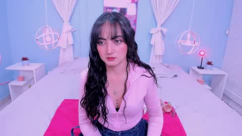 Leah Carter  online show from 05-23-26, 03:45