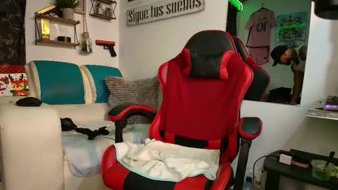 leenar_key online show from 11-21-25, 02:27