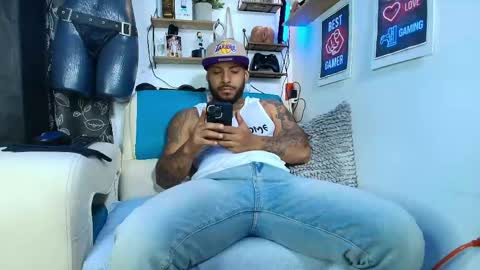 leenar_key online show from 06-10-26, 01:17
