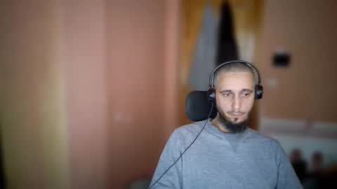 Snapshot of lefrenchiies chatting on 11-26-25, 08:59 lefrenchiies online show from 11-26-25, 08:59