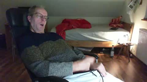 Dave online show from 01-05-25, 10:19