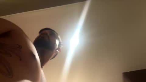 Snapshot of legacy696 chatting on 11-30-25, 10:36 legacy696 online show from 11-30-25, 10:36