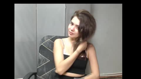 Liya online show from 09-30-25, 07:41