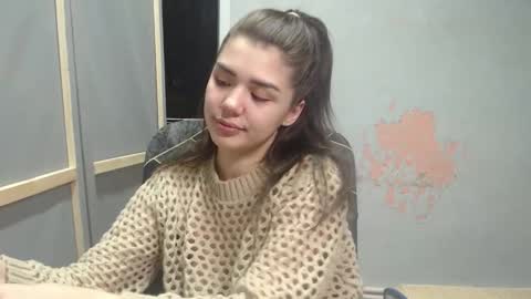 Liya online show from 11-25-25, 08:31