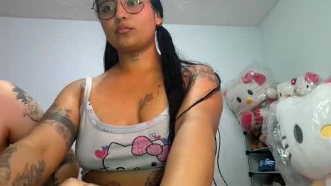 Snapshot of legscaramelxx chatting on 07-21-26, 01:08 legscaramelxx online show from 07-21-26, 01:08