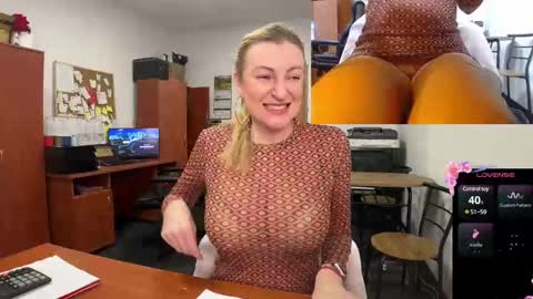Snapshot of legsl0ng chatting on 02-18-25, 05:53 LegsLONG online show from 02-18-25, 05:53