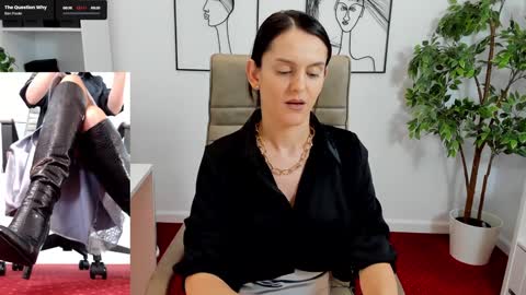 Elle  online show from 01-27-25, 11:54