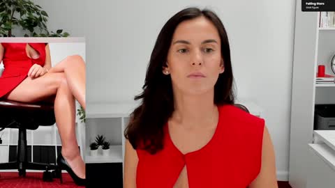 Elle  online show from 09-22-25, 10:17