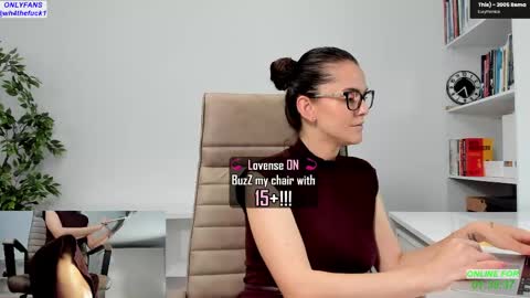 Elle  online show from 04-21-26, 07:03