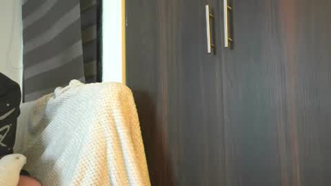 Snapshot of leiaah__ chatting on 07-02-26, 03:23 Leah online show from 07-02-26, 03:23