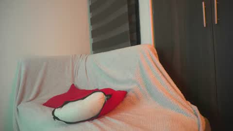 Snapshot of leiaah__ chatting on 07-09-26, 02:15 Leah online show from 07-09-26, 02:15