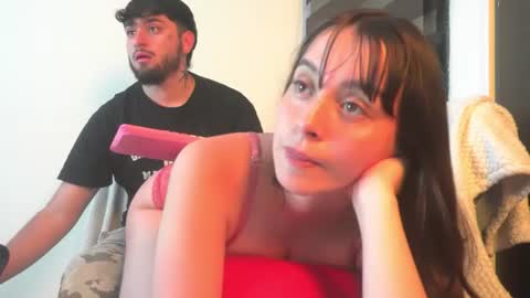 Snapshot of leiaah__ chatting on 07-25-26, 01:47 Leah online show from 07-25-26, 01:47