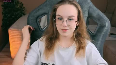 Leia online show from 05-10-26, 01:27
