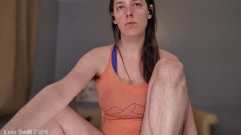 Snapshot of leiaswift chatting on 03-01-26, 01:13 Leia Swift online show from 03-01-26, 01:13