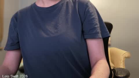 Snapshot of leiaswift chatting on 03-14-26, 01:05 Leia Swift online show from 03-14-26, 01:05