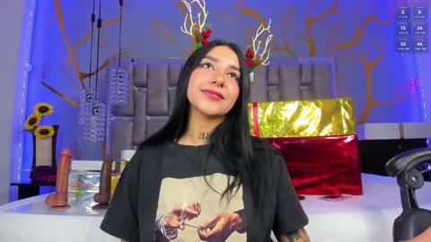 Leia online show from 12-18-24, 03:37
