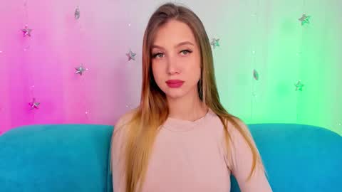 Snapshot of leiawow chatting on 12-19-25, 08:54 leiawow online show from 12-19-25, 08:54