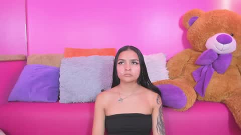 LEIGH ANGELS online show from 05-28-26, 09:45