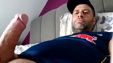Snapshot of leightimmins001 chatting on 05-31-26, 05:48 leightimmins001 online show from 05-31-26, 05:48