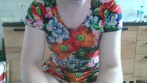 Snapshot of leila472952 chatting on 03-13-26, 06:09 Sergey online show from 03-13-26, 06:09