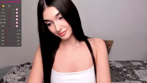 Leila online show from 02-24-26, 05:22