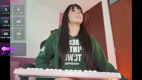 Leila online show from 07-19-26, 01:26