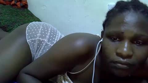 leilacuty13 online show from 10-11-25, 08:07