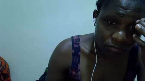 leilacuty13 online show from 10-12-25, 08:13