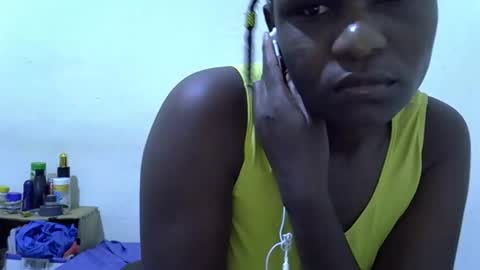 leilacuty13 online show from 10-19-25, 05:08