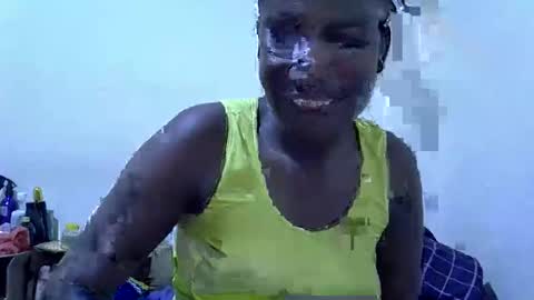 leilacuty13 online show from 10-19-25, 05:13
