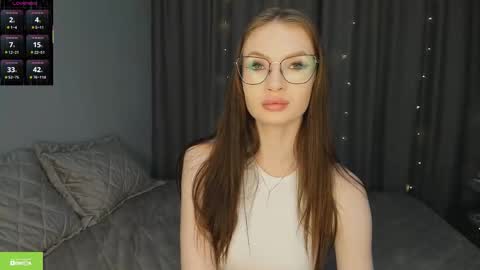 Snapshot of leiladream chatting on 12-23-25, 04:21 leiladream online show from 12-23-25, 04:21