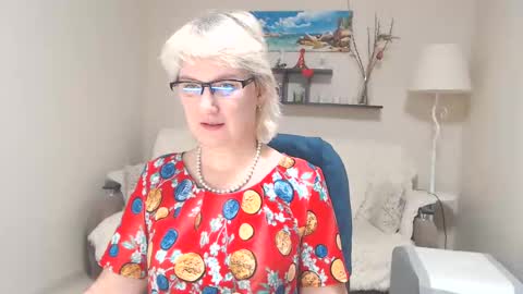 Snapshot of leilamays chatting on 02-28-25, 02:53 Leila Kinky online show from 02-28-25, 02:53