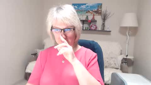 Leila Kinky online show from 04-19-26, 05:18