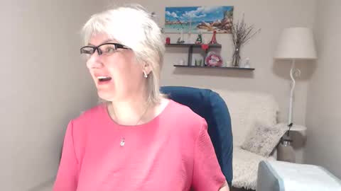 Snapshot of leilamays chatting on 04-30-26, 03:24 Leila Kinky online show from 04-30-26, 03:24