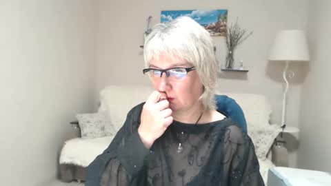 Snapshot of leilamays chatting on 05-14-26, 05:14 Leila Kinky online show from 05-14-26, 05:14