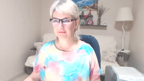 Snapshot of leilamays chatting on 06-08-26, 03:40 Leila Kinky online show from 06-08-26, 03:40