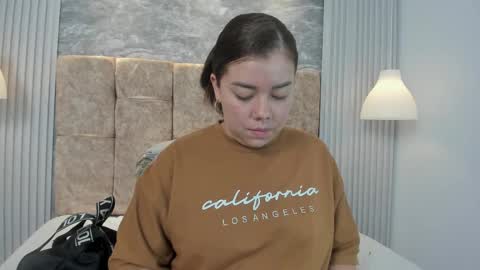 Snapshot of leilapons chatting on 09-14-25, 05:23 leilapons online show from 09-14-25, 05:23