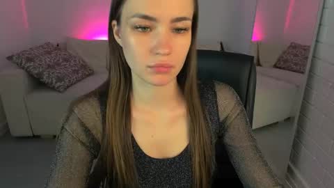 Leila Rai online show from 05-11-26, 03:07