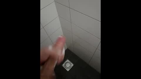 lekkerhard95 online show from 11-26-25, 07:37