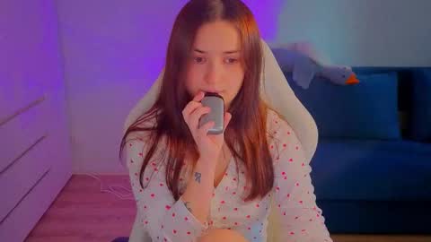 Lelia online show from 09-27-25, 02:11