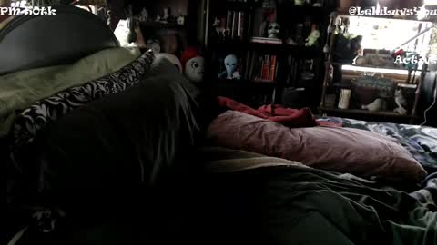 Snapshot of leluluvsyou chatting on 01-05-25, 04:38 Lelu Fallas online show from 01-05-25, 04:38