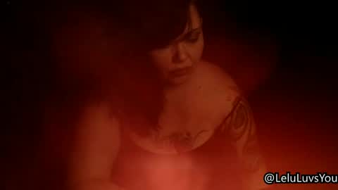 Lelu Fallas online show from 04-19-26, 04:56