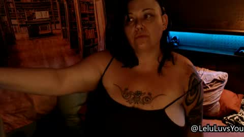 Lelu Fallas online show from 06-22-26, 07:27