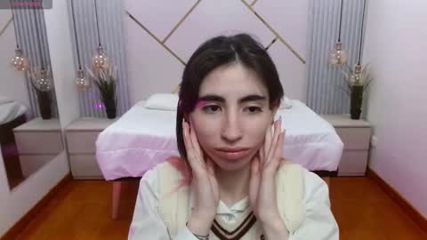 Lena online show from 09-17-25, 07:48